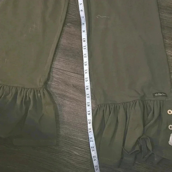 SOLD Matilda Jane Tree Top Big Ruffles Pull On Olive Green Pants Sz M - Picture 8 of 8